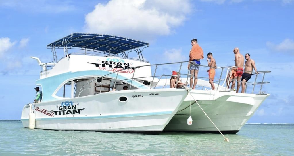 Combo full day buguies and Catamaran