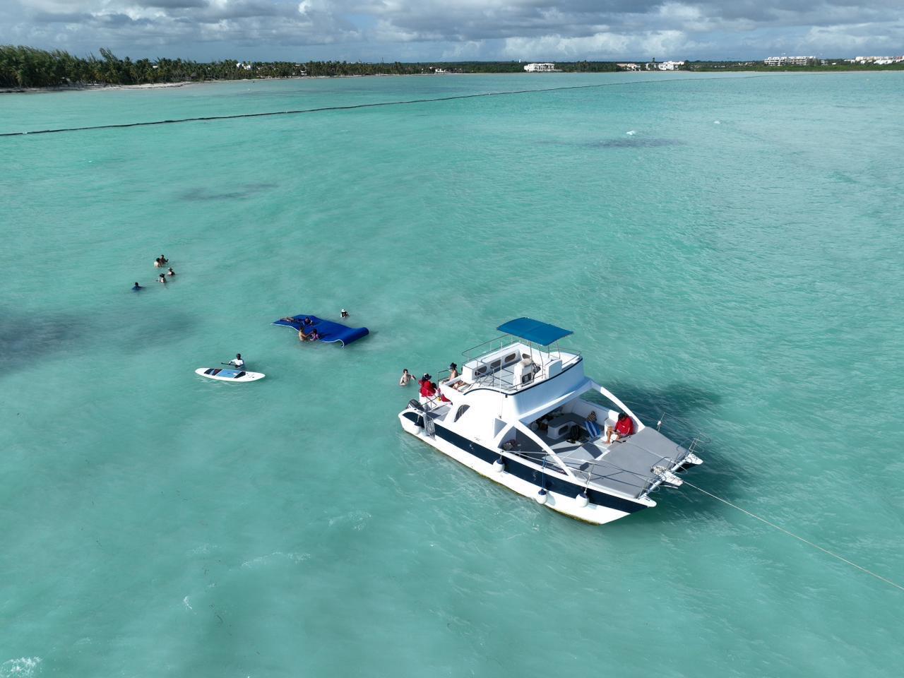 catamaran in cap cana 